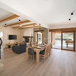 Poji Villa