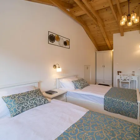 Villa Poji