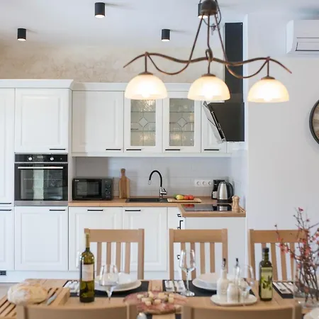 Poji ヴィラ ブゼト