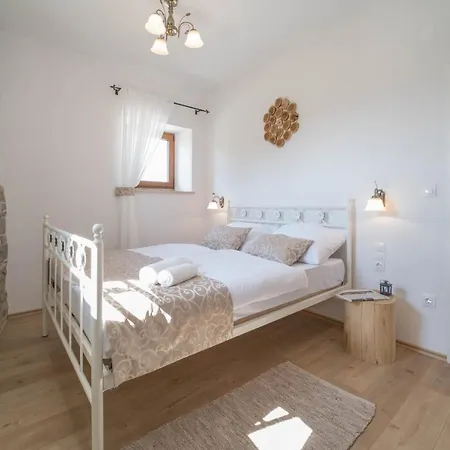 Poji Villa *