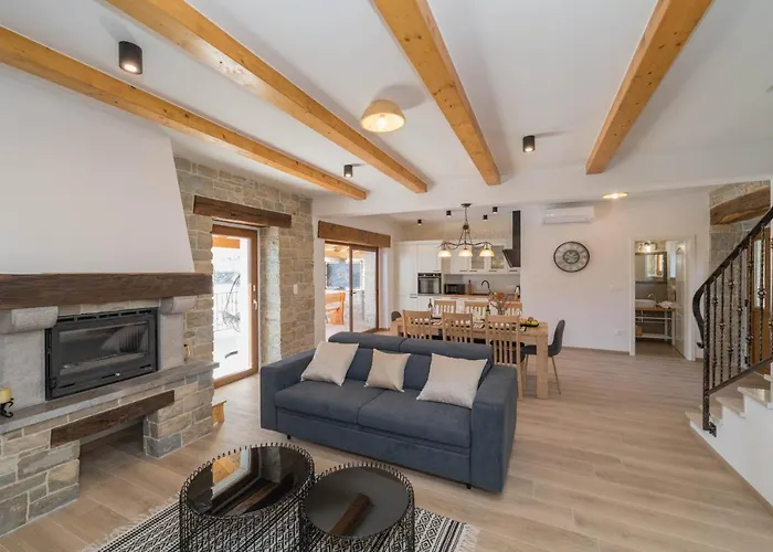 ヴィラ Poji ブゼト